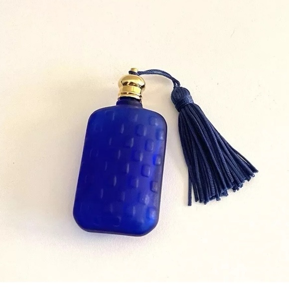 Cobalt Blue Basket Weave Glass Mini Perfume Bottle w/Gold Top Navy Tassel - Picture 2 of 7